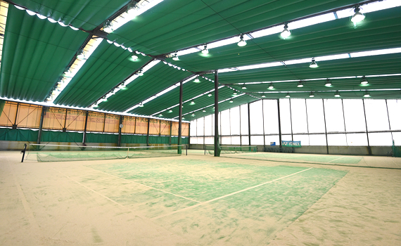 インドアテニスコート